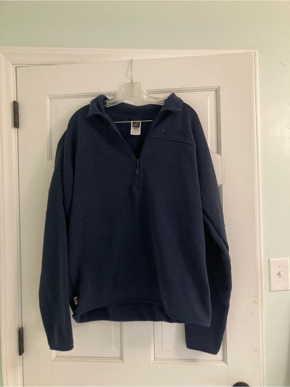 The North Face Men's Navy Half-Zip Fleece Pullover